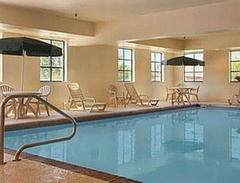 Wingate By Wyndham Airport - Rockville Road Indianapolis Exterior foto